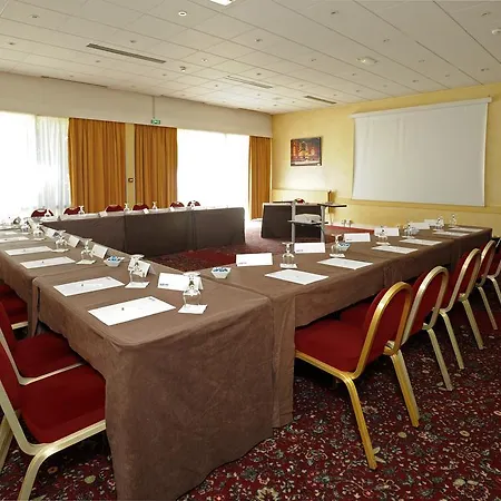 Mercure Centre A7/a9 Hotel 4*